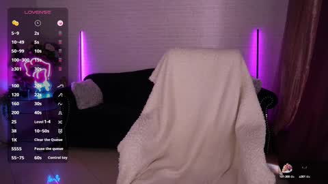 Snapshot of daenerys_daen chatting on March 7, 2025, 10:35 am daenerys_daen online show from March 7, 2025, 10:35 am