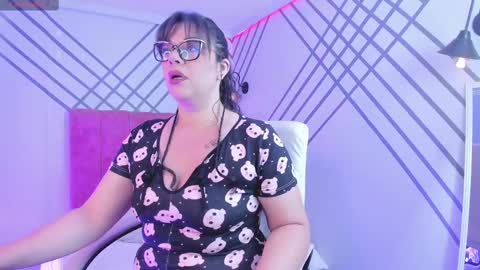 Snapshot of dafne_00 chatting on January 25, 2025, 11:44 am Dafne online show from January 25, 2025, 11:44 am