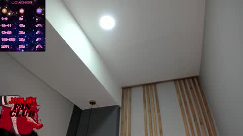 Snapshot of dafne_00 chatting on November 6, 2025, 11:44 am Dafne online show from November 6, 2025, 11:44 am