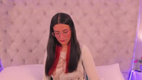Snapshot of dafne_bss chatting on April 24, 2026, 5:21 am dafne_bss online show from April 24, 2026, 5:21 am
