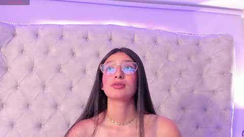 Snapshot of dafne_bss chatting on May 20, 2026, 7:03 am dafne_bss online show from May 20, 2026, 7:03 am