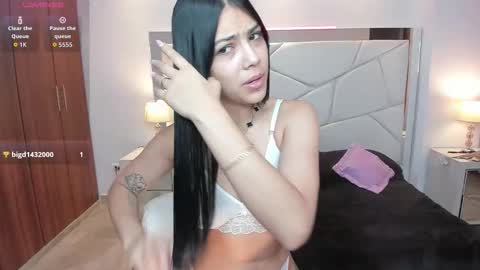 Dafne online show from November 28, 2025, 7:38 pm