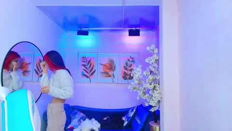 dafne huges online show from September 24, 2025, 7:39 pm