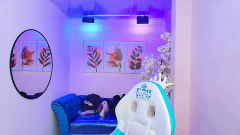 dafne huges online show from September 29, 2025, 7:40 pm