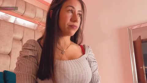 Dafneblase online show from May 12, 2026, 12:46 pm