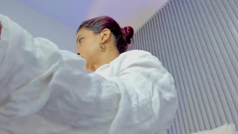 dafnecox online show from September 20, 2025, 3:07 am