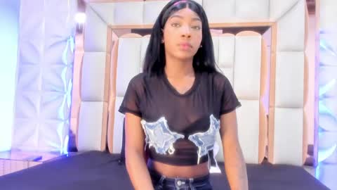 Snapshot of dafnee_adams chatting on May 3, 2026, 12:33 pm Dafnee online show from May 3, 2026, 12:33 pm