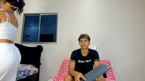 dafnezahiraa  online show from December 29, 2024, 1:24 am