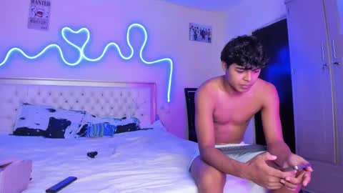 Snapshot of dafnezahiraa_ chatting on December 19, 2025, 12:06 am dafnezahiraa online show from December 19, 2025, 12:06 am