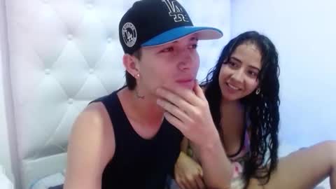 Snapshot of dafnne_and_thomas chatting on May 2, 2026, 3:11 am dafnne_and_thomas online show from May 2, 2026, 3:11 am