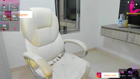 Dahian  online show from December 22, 2025, 12:46 pm