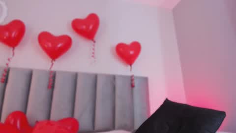 Snapshot of dahiana_cute_ chatting on February 15, 2025, 7:06 am Dahiana online show from February 15, 2025, 7:06 am