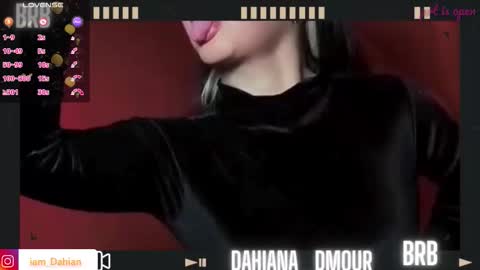 Snapshot of dahiana_dmour chatting on November 29, 2025, 11:24 am Dahiana online show from November 29, 2025, 11:24 am