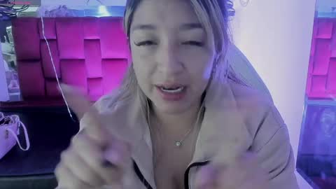 Snapshot of dahiana_dmour chatting on May 11, 2026, 2:45 pm Dahiana online show from May 11, 2026, 2:45 pm