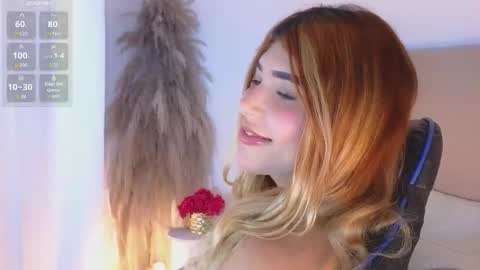 Dahiana online show from November 24, 2025, 8:41 pm