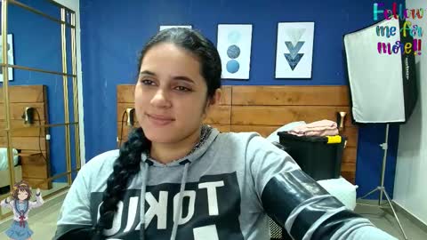  Dahiana  online show from October 9, 2025, 8:29 pm