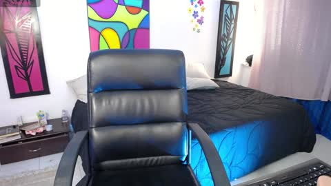 Snapshot of dahiana_sterling chatting on January 17, 2025, 3:22 pm Dahiana online show from January 17, 2025, 3:22 pm