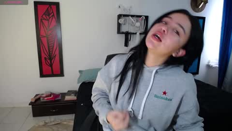 Snapshot of dahiana_sterling chatting on January 25, 2025, 12:05 pm Dahiana online show from January 25, 2025, 12:05 pm