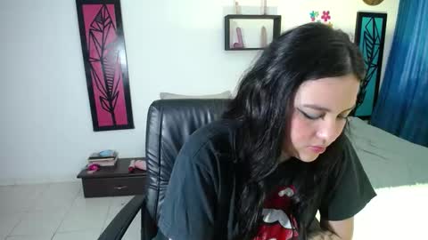 Snapshot of dahiana_sterling chatting on February 21, 2025, 10:59 pm Dahiana online show from February 21, 2025, 10:59 pm