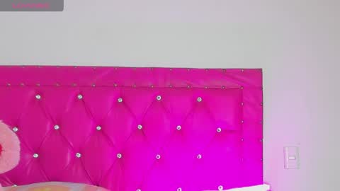    online show from April 19, 2026, 12:22 am