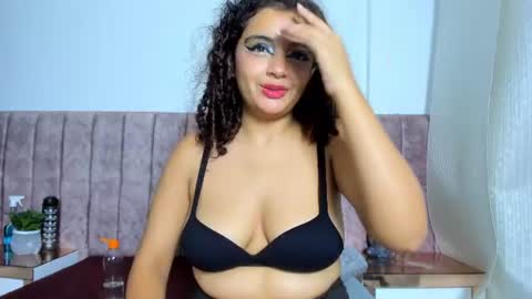 Snapshot of dahlia_rossee chatting on July 27, 2026, 9:00 pm dahlia_rossee online show from July 27, 2026, 9:00 pm