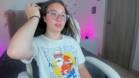 Dahlia online show from January 29, 2025, 8:04 pm