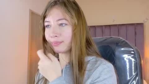 Dahlia online show from April 4, 2026, 6:55 am