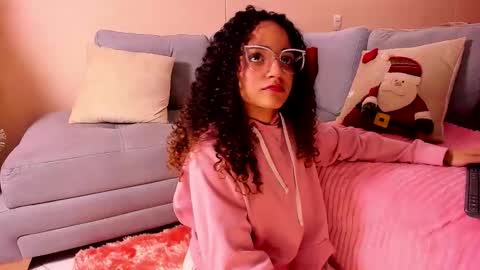 Dahli online show from December 17, 2025, 4:29 am