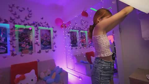 Dahlia Grey online show from June 1, 2026, 11:34 am
