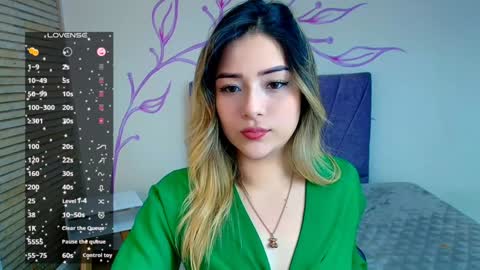 Dahlia online show from December 19, 2024, 1:18 pm