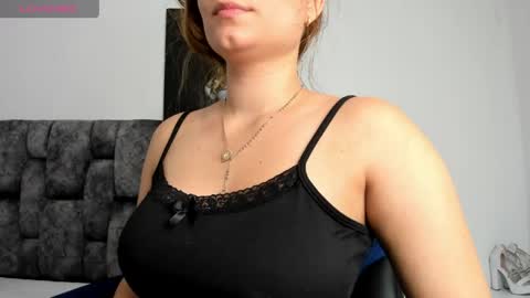 Snapshot of dahnna_squirt chatting on May 26, 2026, 2:51 am Dahana online show from May 26, 2026, 2:51 am
