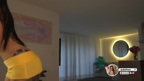 Snapshot of daihanwatson_ chatting on May 19, 2026, 11:00 pm Dai independent online show from May 19, 2026, 11:00 pm