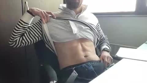 Snapshot of dailybully chatting on February 26, 2026, 10:25 am Your daily dose online show from February 26, 2026, 10:25 am