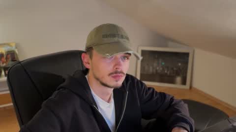 Daimon  online show from October 30, 2025, 2:35 am