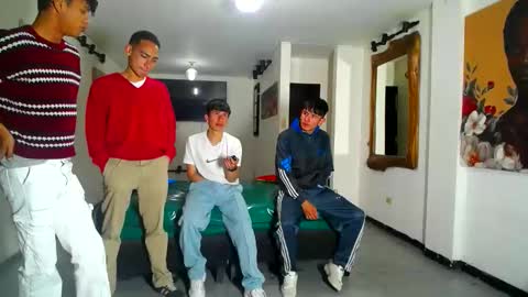 daiquirie online show from April 9, 2026, 1:27 pm