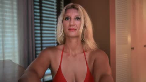 Daisy137 online show from June 14, 2026, 3:14 pm