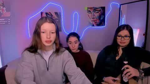 daisy online show from February 3, 2026, 8:25 pm