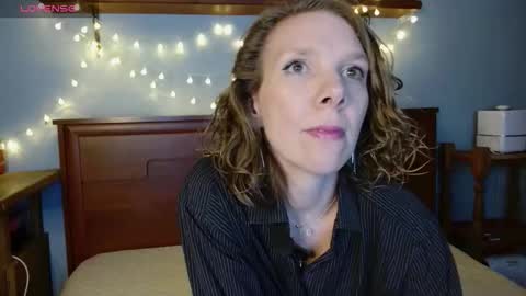 daisy_lovely online show from January 19, 2026, 4:16 am