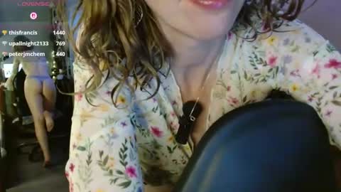 daisy_lovely online show from July 13, 2026, 4:15 am