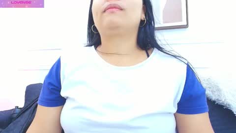 Daisy Price online show from November 15, 2025, 10:45 am