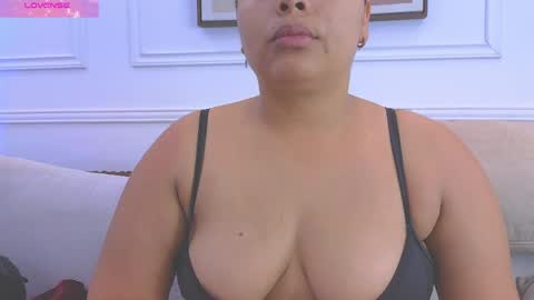 Daisy Price online show from April 5, 2026, 10:12 am