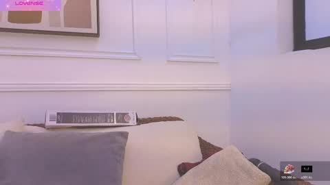 Daisy Price online show from April 19, 2026, 10:14 am