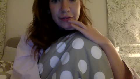 DaisyB3 online show from October 15, 2025, 9:48 pm