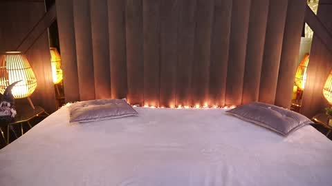 daisydelight_ online show from January 23, 2025, 9:18 pm