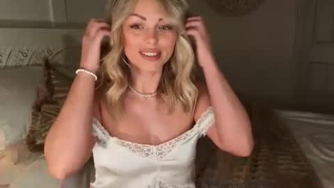 Daisy Dreams online show from February 9, 2026, 10:14 pm