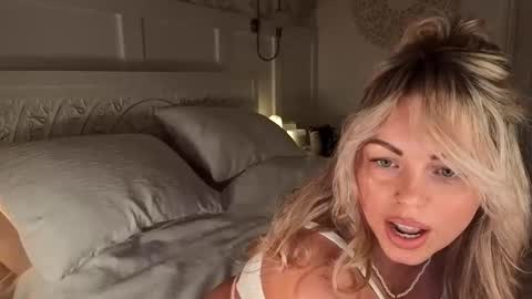 Daisy Dreams online show from March 8, 2026, 10:13 pm