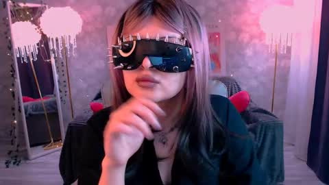 Daisy online show from March 7, 2026, 2:58 pm