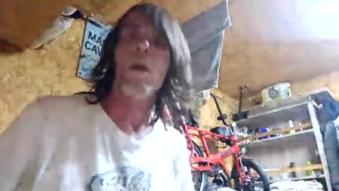 Snapshot of daiwants2fku chatting on April 29, 2026, 8:48 pm dave online show from April 29, 2026, 8:48 pm