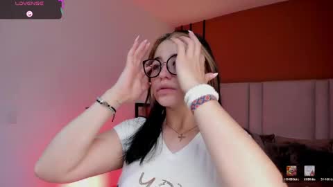 Snapshot of dakhota_rouge chatting on May 10, 2026, 4:39 am Dakhota online show from May 10, 2026, 4:39 am