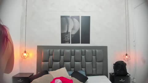 Dakota  online show from September 30, 2025, 12:10 pm